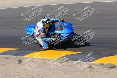 media/Oct-08-2022-SoCal Trackdays (Sat) [[1fc3beec89]]/Turn 7 Inside (145pm)/